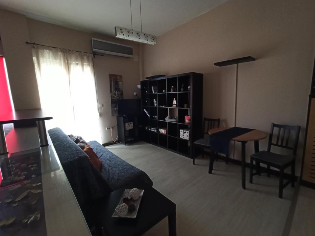 Modern Apartment, 5΄ Walk From Central Metro Station Athens Exterior photo